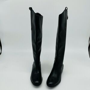 'Penny' Boot
SAM EDELMAN  